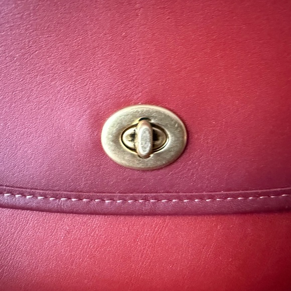 Coach Kip Turnlock bag - Picture 3 of 7